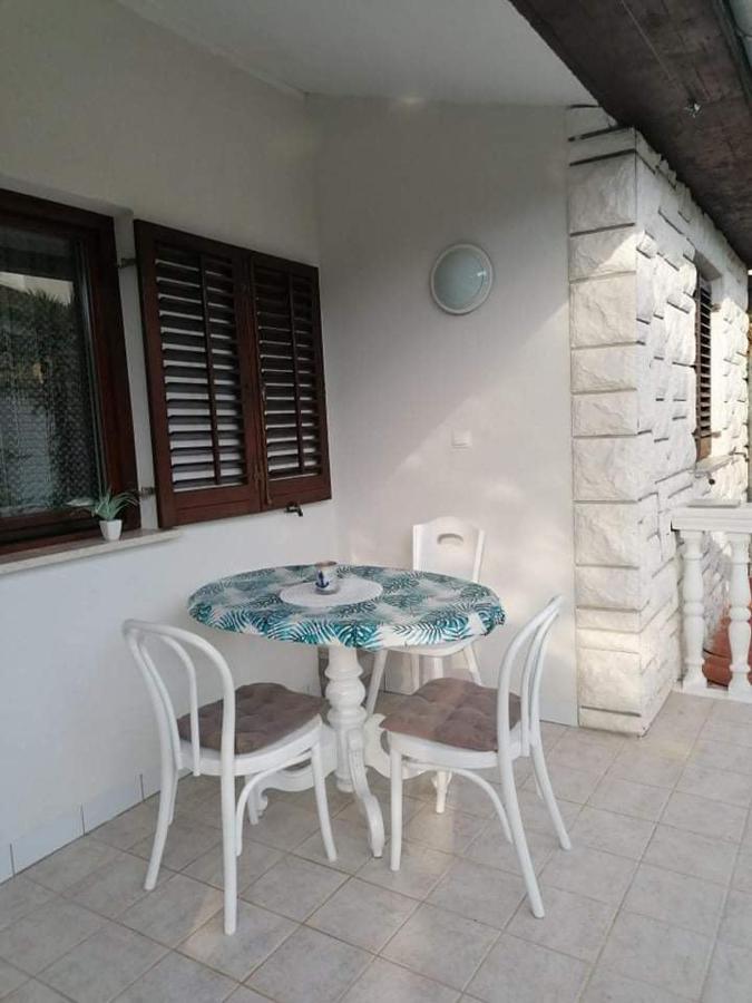 Apartment Angelina 70M From The Beach, Free Parking Novigrad Istria Exterior foto